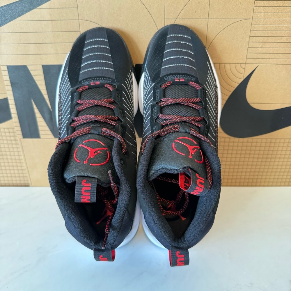 Final Sale!!!  🌺 NIKE 🌺 Jordan Jumpman 2021  👟 - Picture 3 of 12